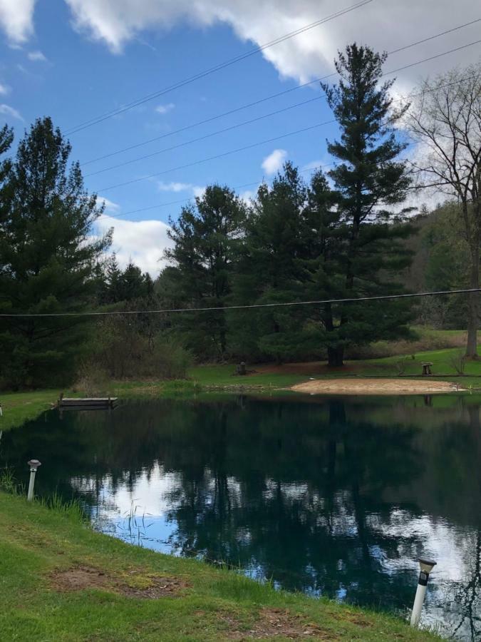 Colton Point Motel Wellsboro Εξωτερικό φωτογραφία