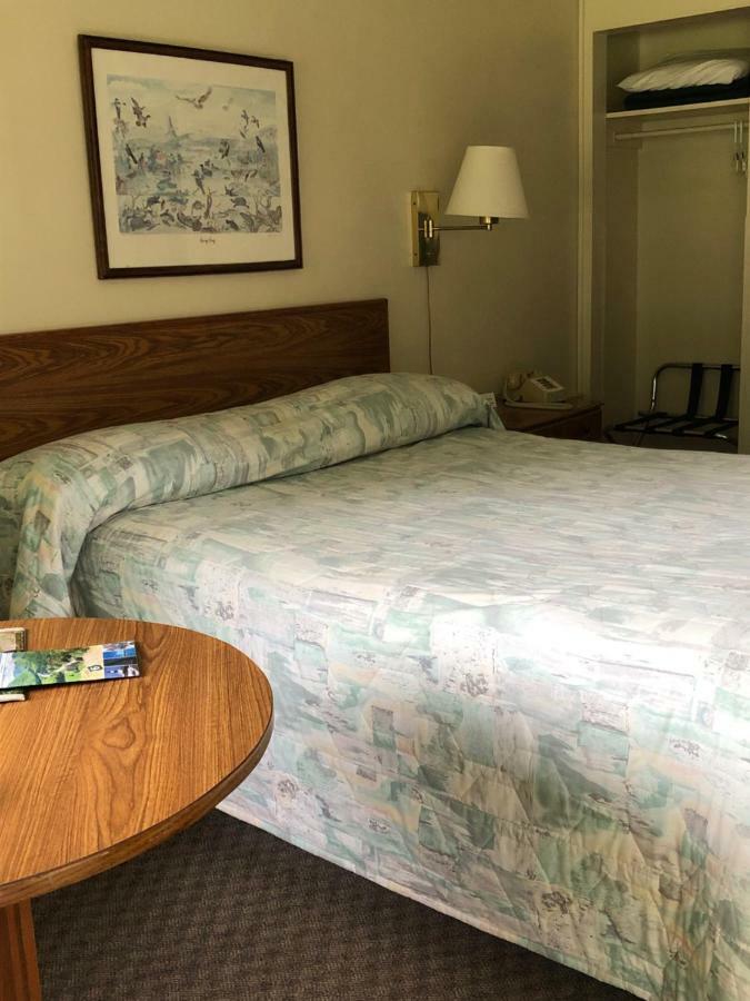 Colton Point Motel Wellsboro Εξωτερικό φωτογραφία