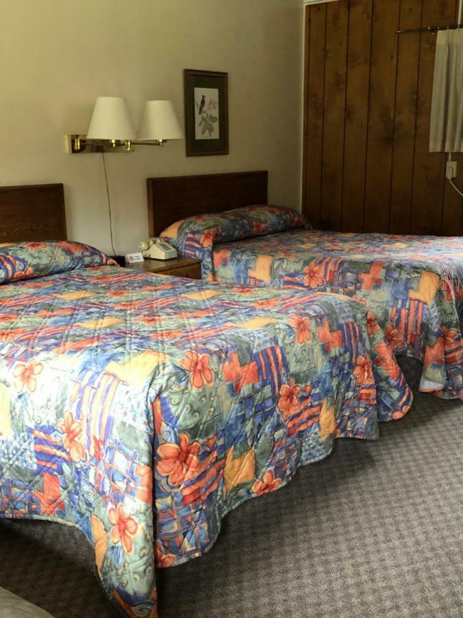 Colton Point Motel Wellsboro Εξωτερικό φωτογραφία